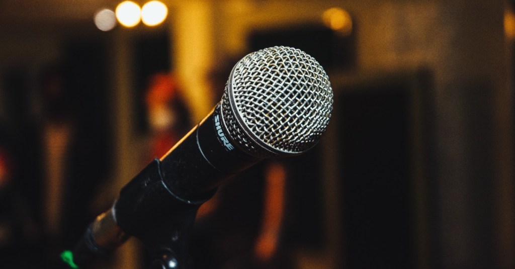 Cómo cuidar tus cuerdas vocales en casa: Guía práctica con ejercicios&nbsp;diarios